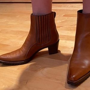 Made in Italy, camel colored ankle boots 38
